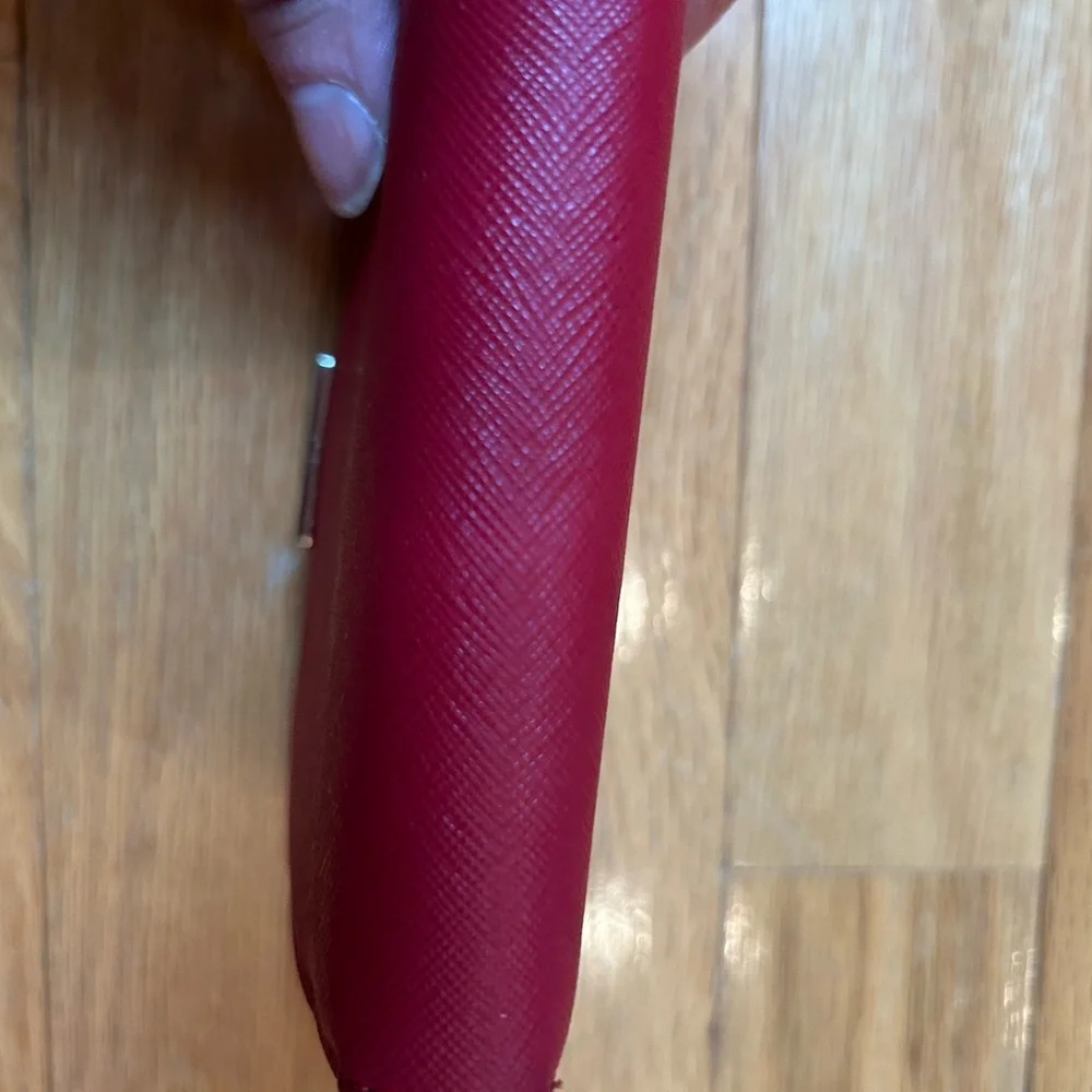 Kate Spade Red Wallet Chic and Functional NWOT - Picture 5 of 10